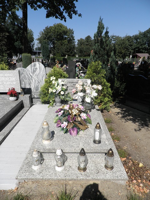 Ireneusz Tomaszewski 1932 Oleśnica - Grobonet - Wyszukiwarka osób pochowanych