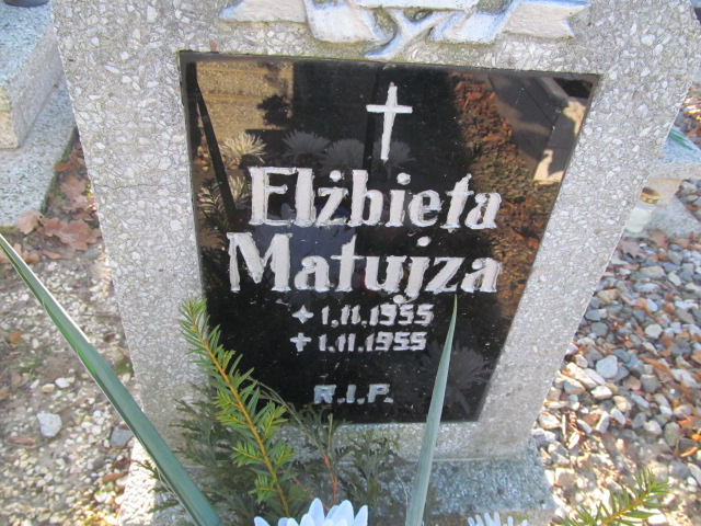 Elżbieta Matujza 1955 Oleśnica - Grobonet - Wyszukiwarka osób pochowanych