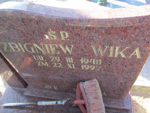 Robert Wika 1969 Oleśnica - Grobonet - Wyszukiwarka osób pochowanych