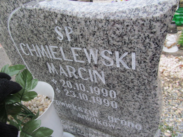 Marcin Chmielewski 1990 Oleśnica - Grobonet - Wyszukiwarka osób pochowanych