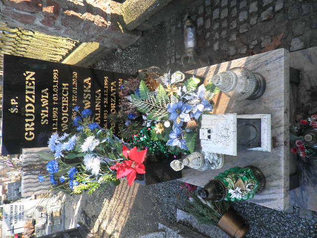 Małgorzata Żurawska 1965 Oleśnica - Grobonet - Wyszukiwarka osób pochowanych