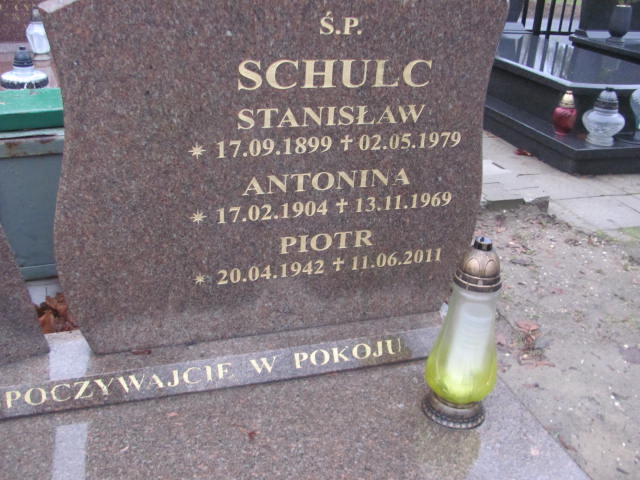 Piotr Schulc 1942 Oleśnica - Grobonet - Wyszukiwarka osób pochowanych