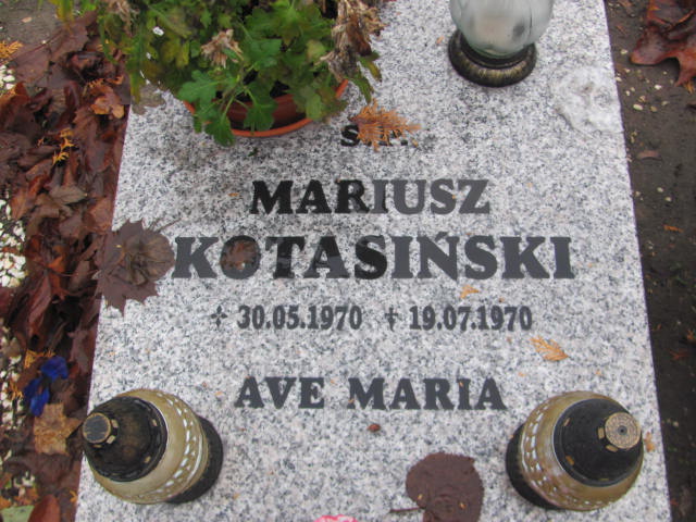 Mariusz Kotasiński 1970 Oleśnica - Grobonet - Wyszukiwarka osób pochowanych