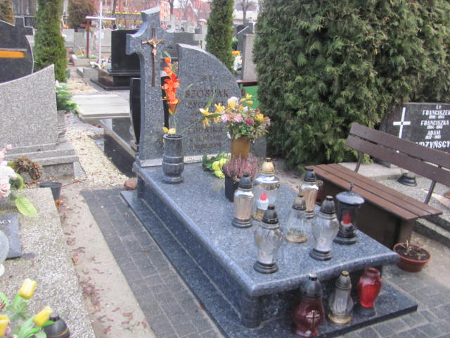 Grób Zygmunt Szóstak