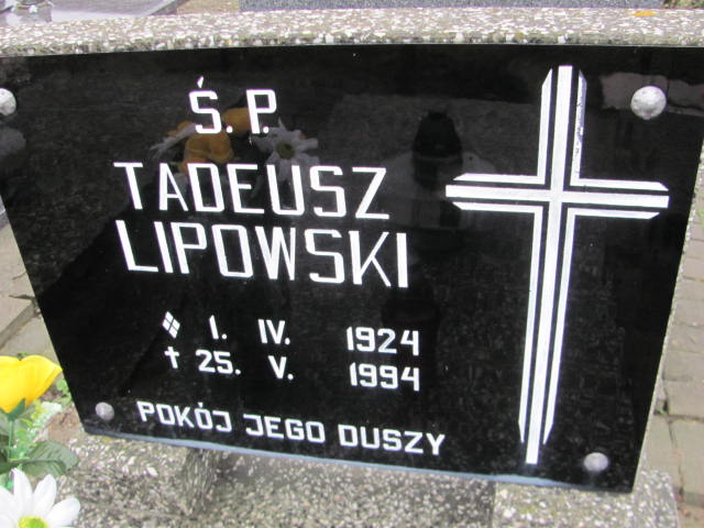 Tadeusz Lipowski 1924 Oleśnica - Grobonet - Wyszukiwarka osób pochowanych