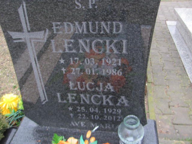 Edmund Lencki 1921 Oleśnica - Grobonet - Wyszukiwarka osób pochowanych