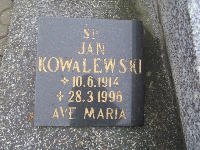 Tomasz Cetnar 1973 Oleśnica - Grobonet - Wyszukiwarka osób pochowanych