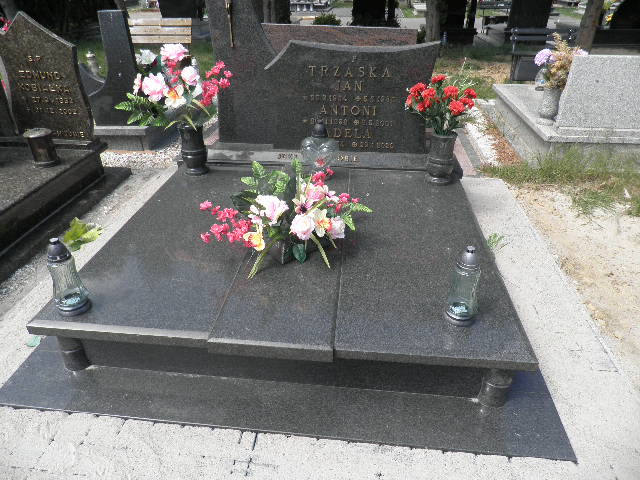 Adela Trzaska 1934 Oleśnica - Grobonet - Wyszukiwarka osób pochowanych