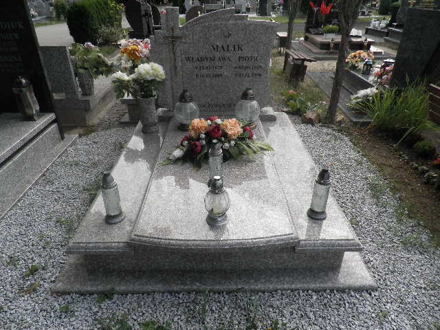 Piotr Malik 1919 Oleśnica - Grobonet - Wyszukiwarka osób pochowanych