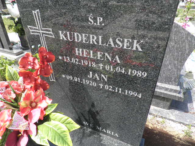 Grób Helena Kuderlasek