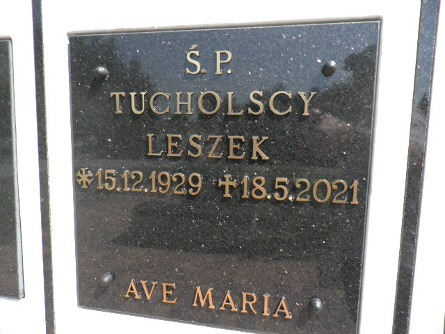 Leszek Tucholski 1929 Oleśnica - Grobonet - Wyszukiwarka osób pochowanych