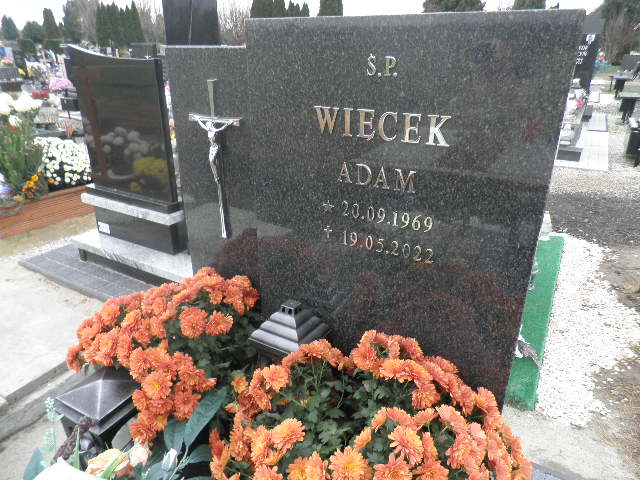 Grób Adam Więcek