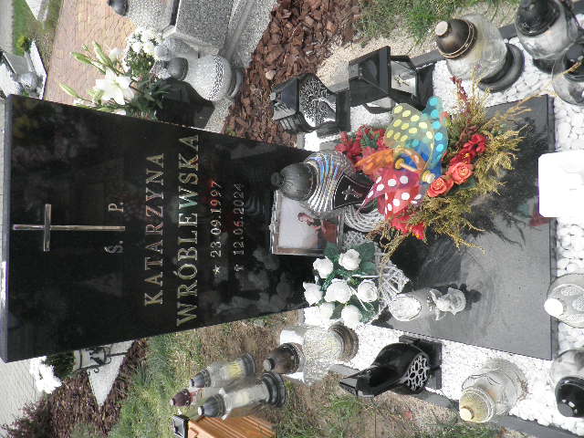 Katarzyna Wróblewska 1997 Oleśnica - Grobonet - Wyszukiwarka osób pochowanych